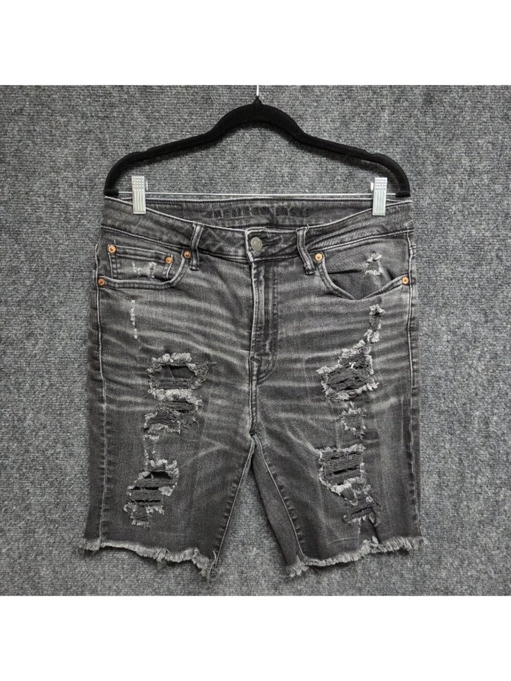 American Eagle Shorts Mens 32 Gray Air FLEX+ Athletic Distressed Cut Off Denim